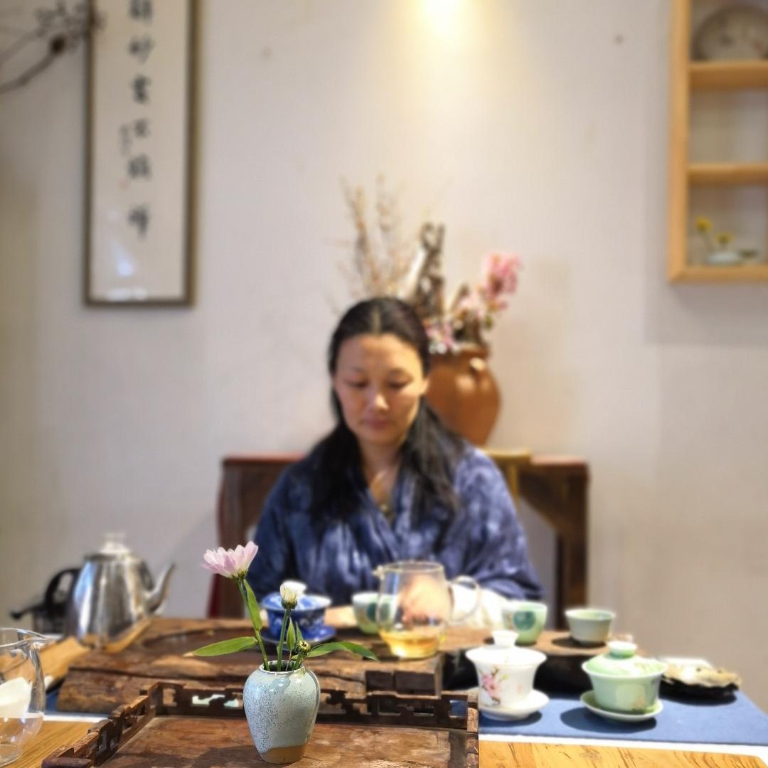 阿英侍茶