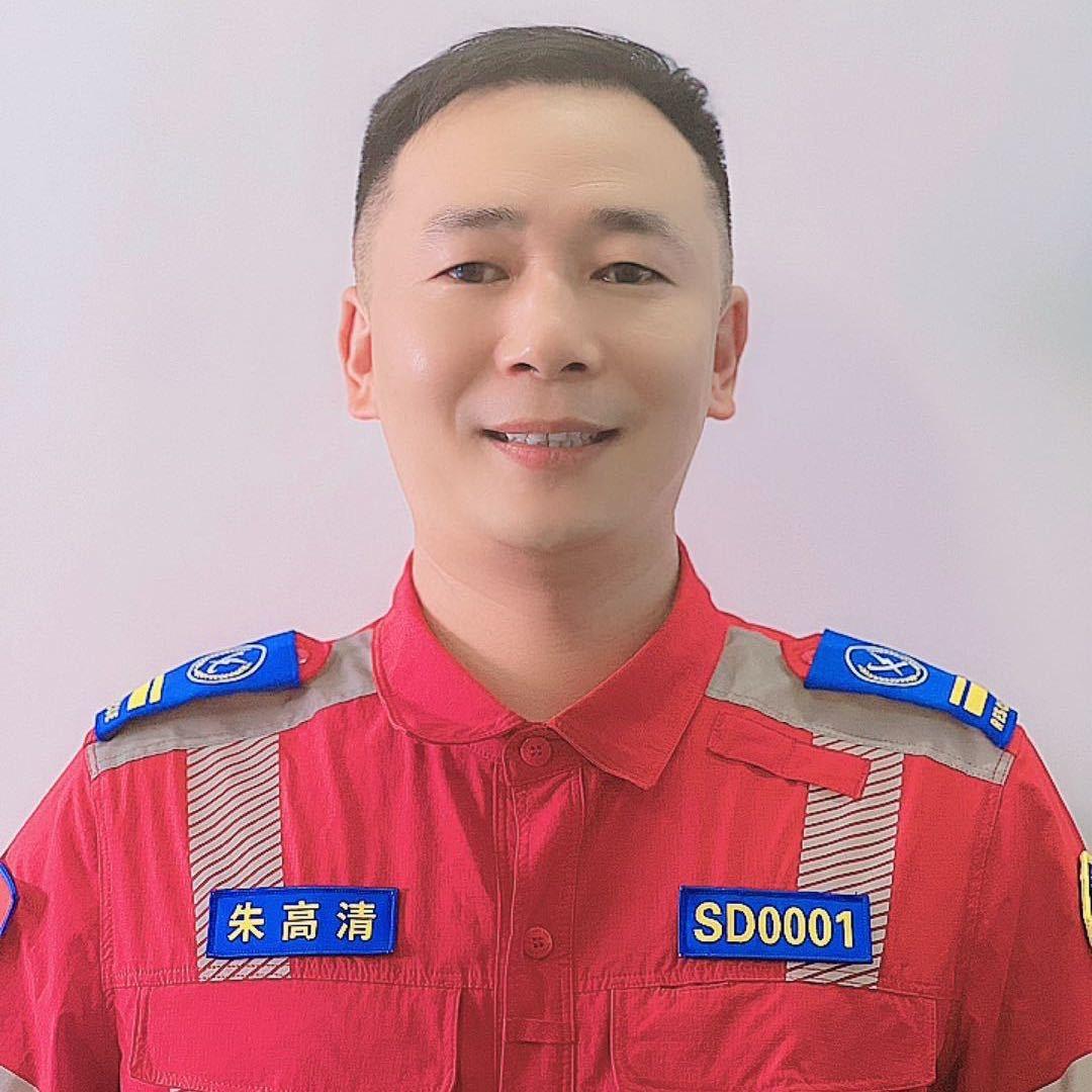 皓廷门窗公益人朱队