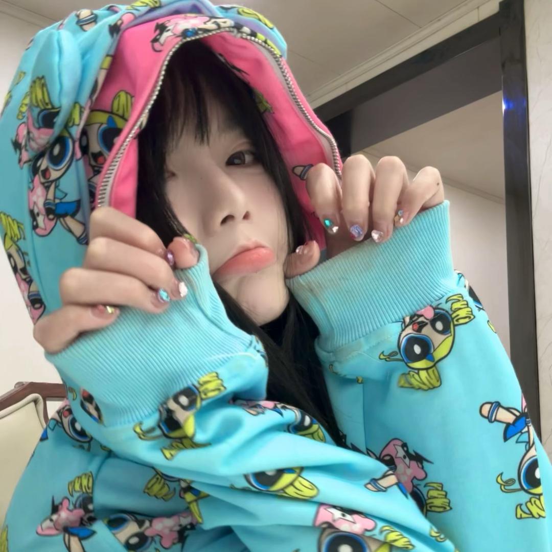 落花人独立.