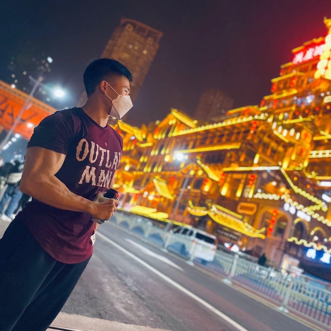 爱训练的成城