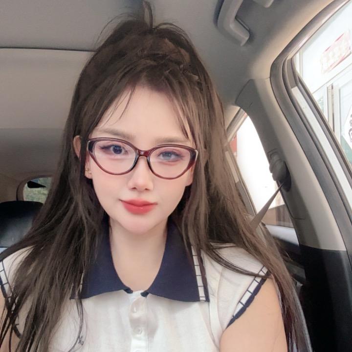 柒月