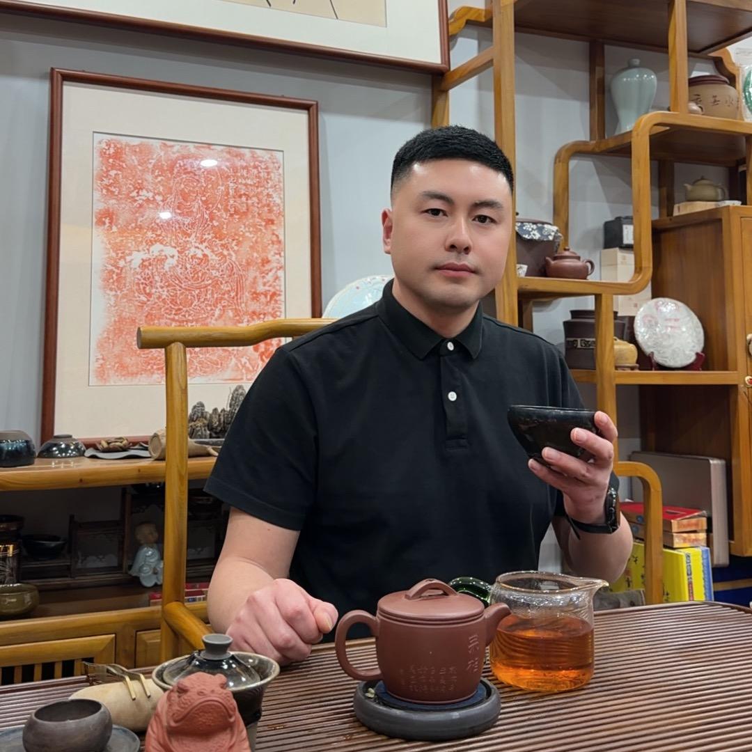 程越 （装饰建筑工程）