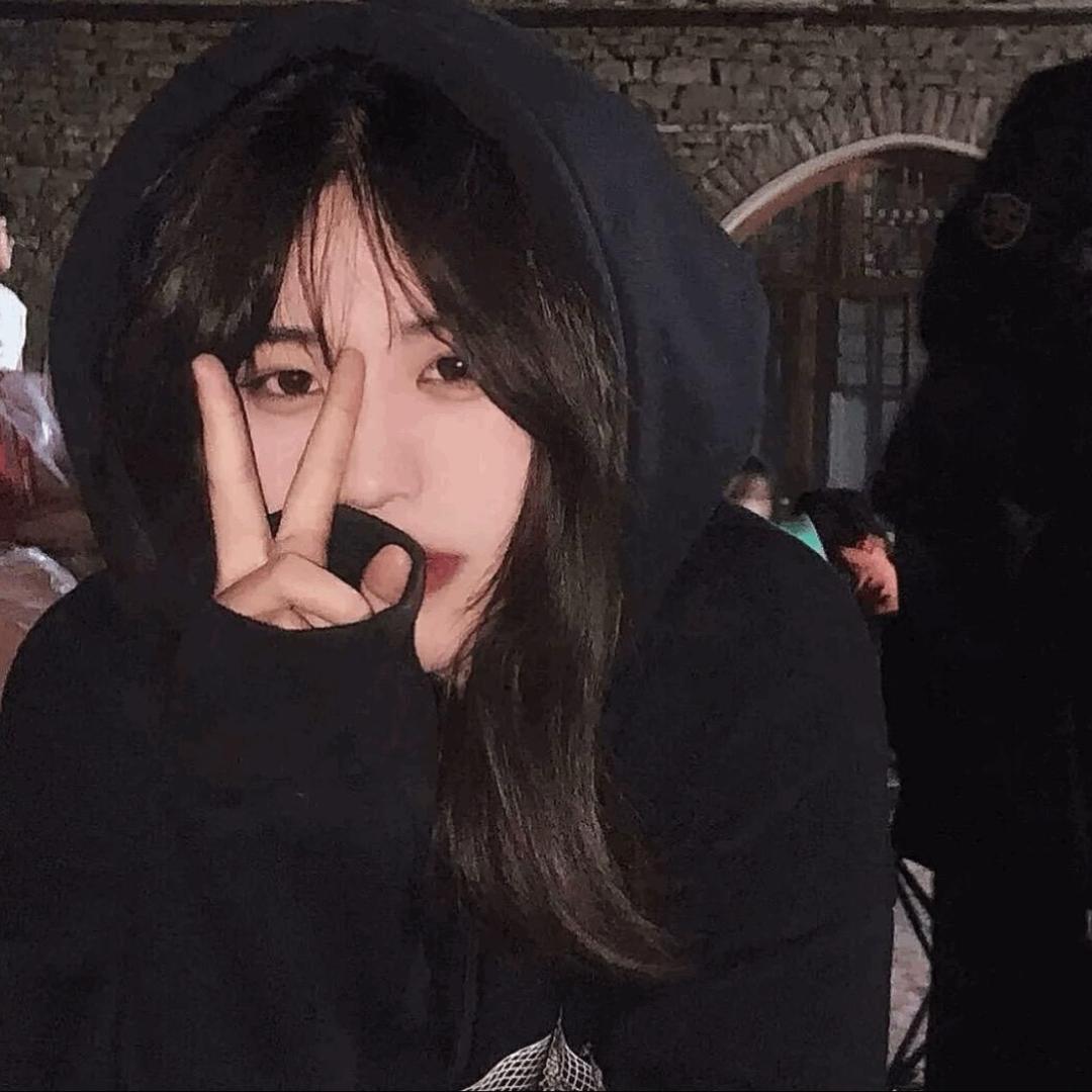 蝶秀国际·小六经理