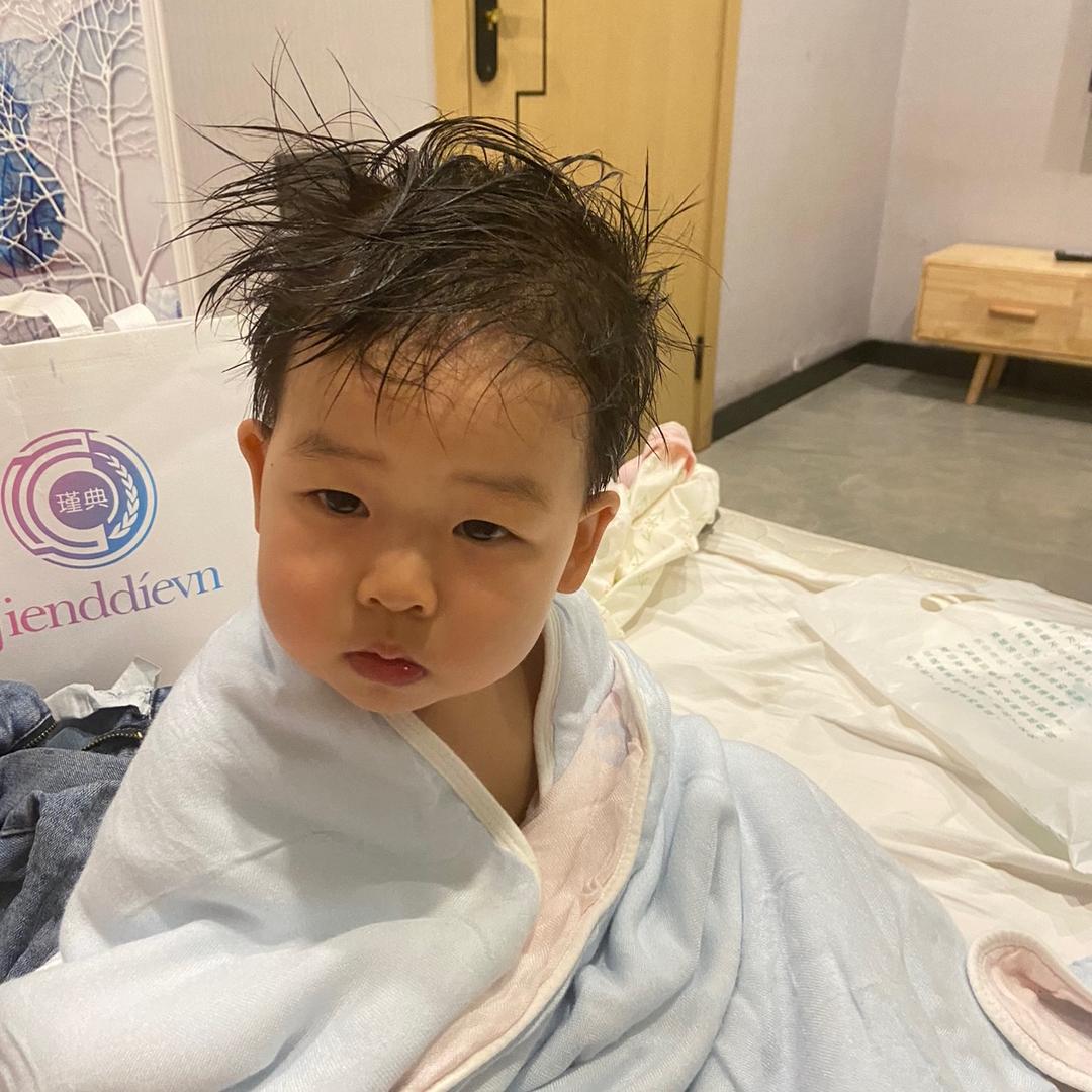 🌈呀哈哈🎉 　　　　　　　　　╲