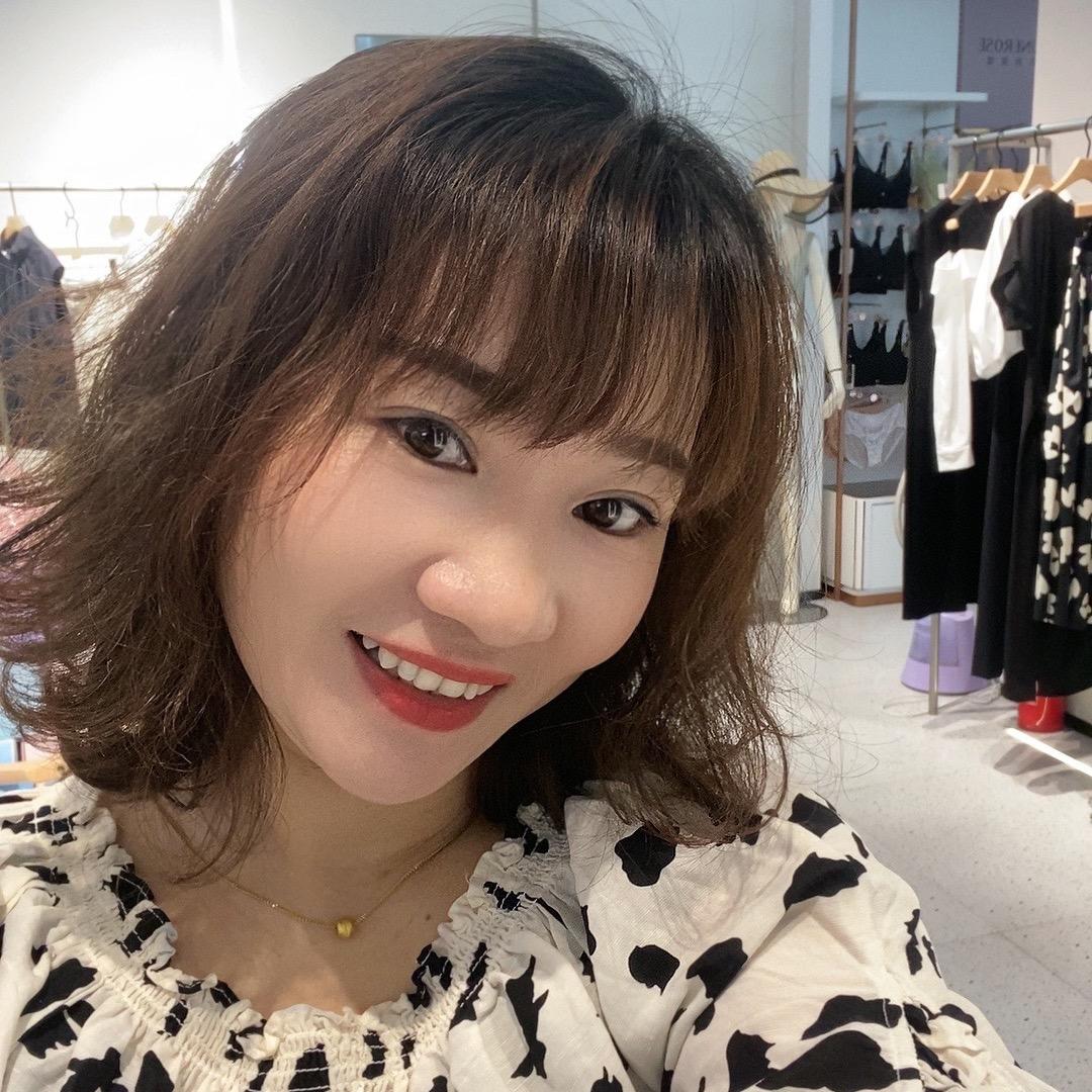 英子（惠安金牌厨电）