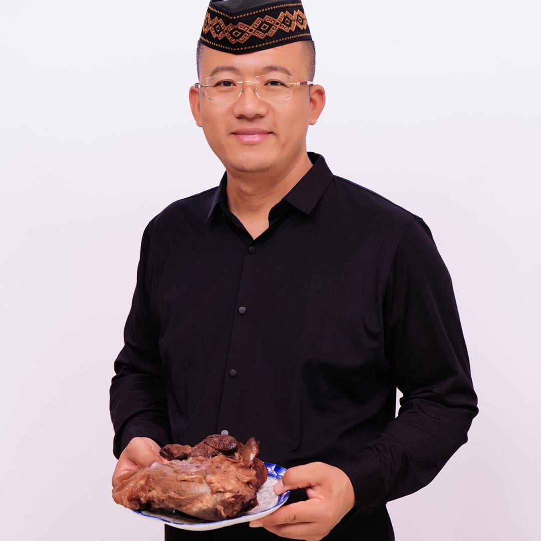 牛饼客烧饼夹牛肉明哥