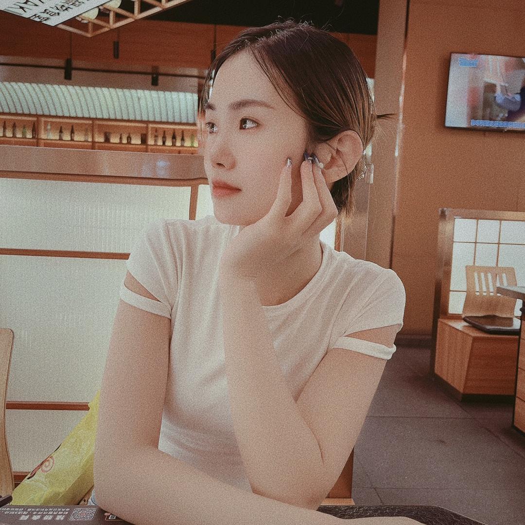 爱生活，爱何总