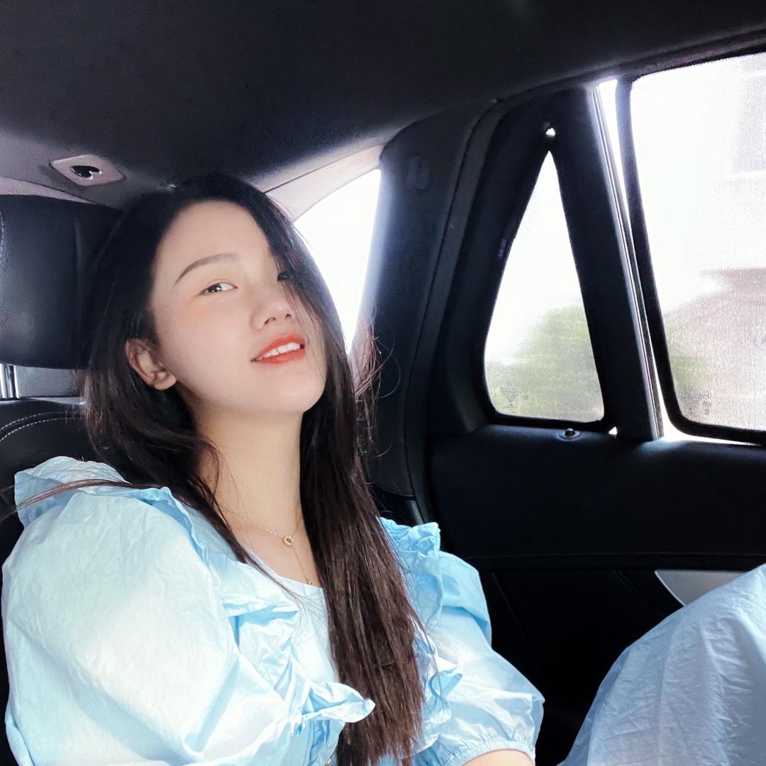 姗姗：