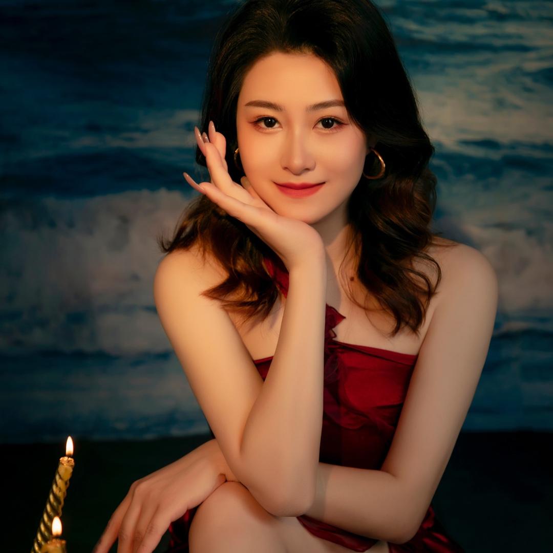 吱吱😊