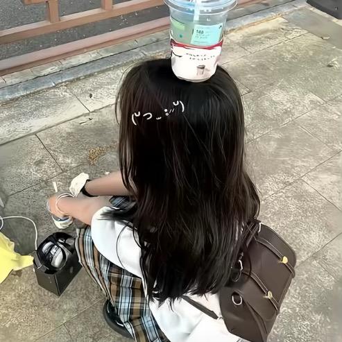 半颗葡萄^