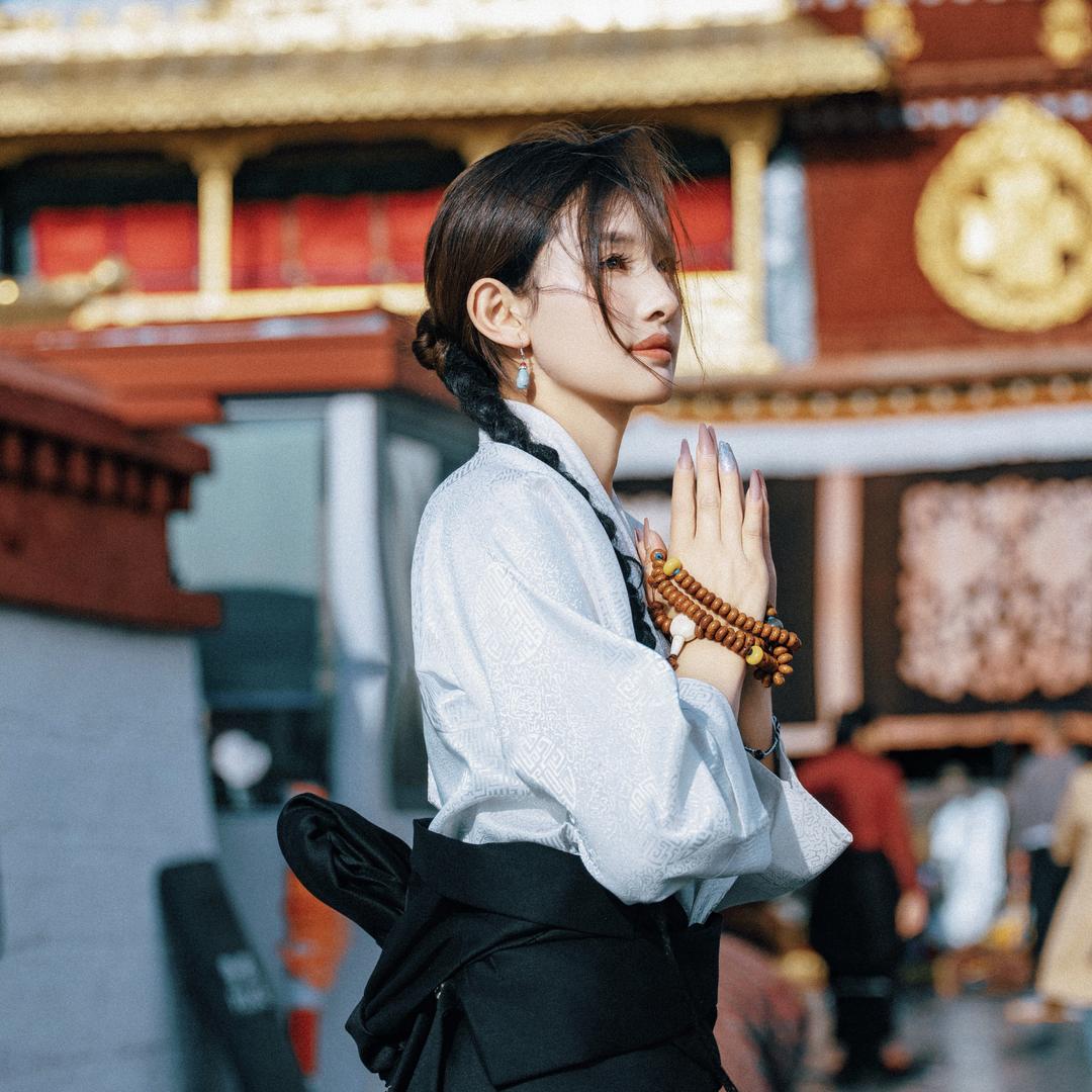 藏家姑娘
