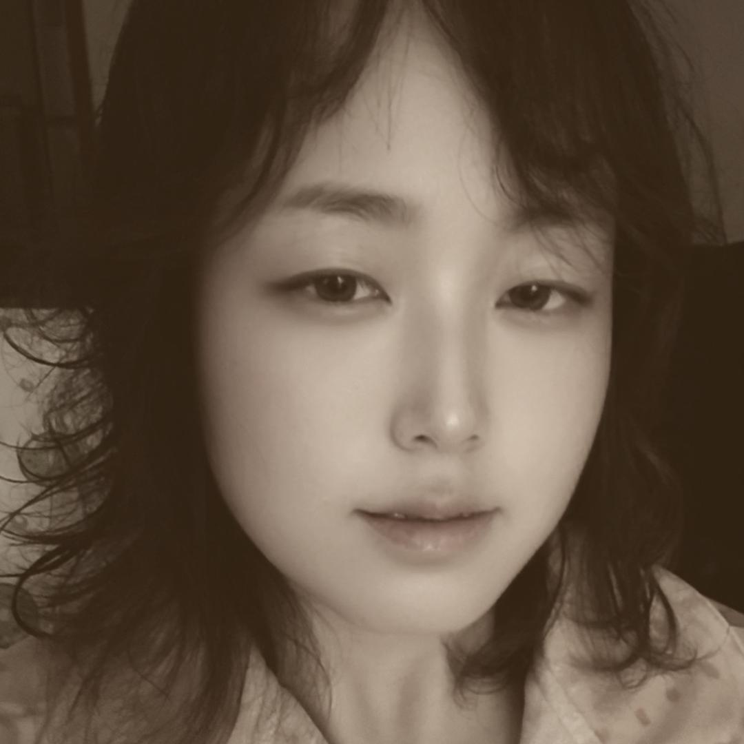 惊鸿一瞥轻奢女装