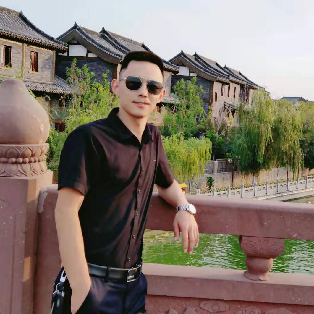 电动牵引车～小白总焦作华鑫上海新柏通