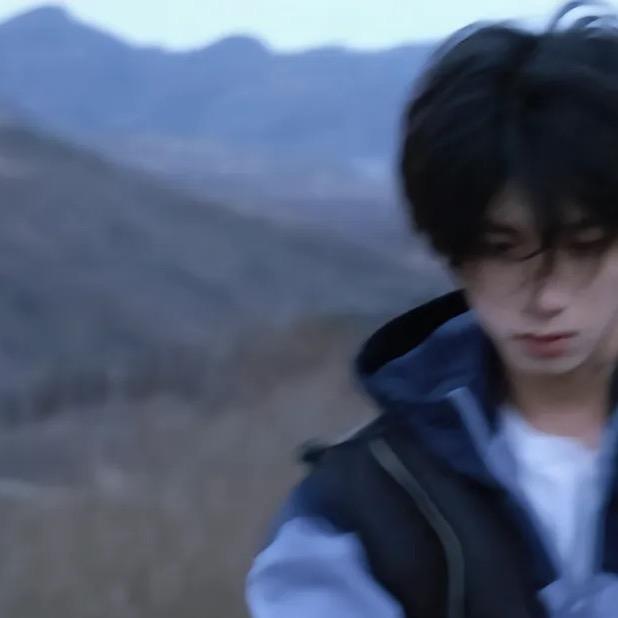 ୧⍤⃝🐬 Kaneki ken