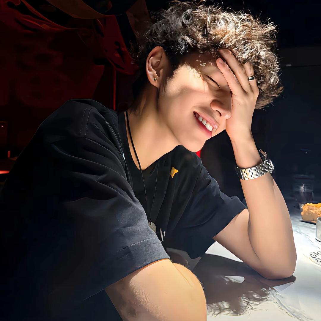 我是果绿蓝⚡️