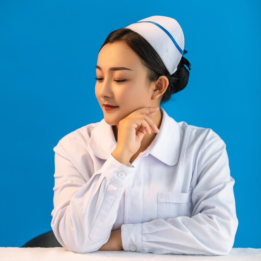 娜塔莎伊