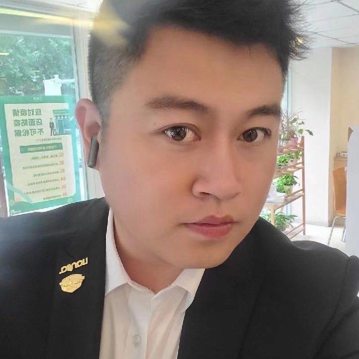 吴迪🏆【夜礼服假骑】🚴