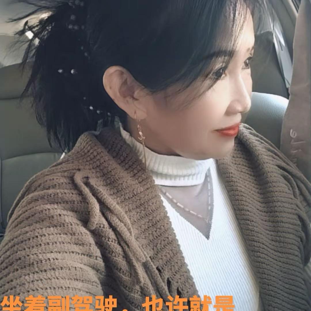 @王静