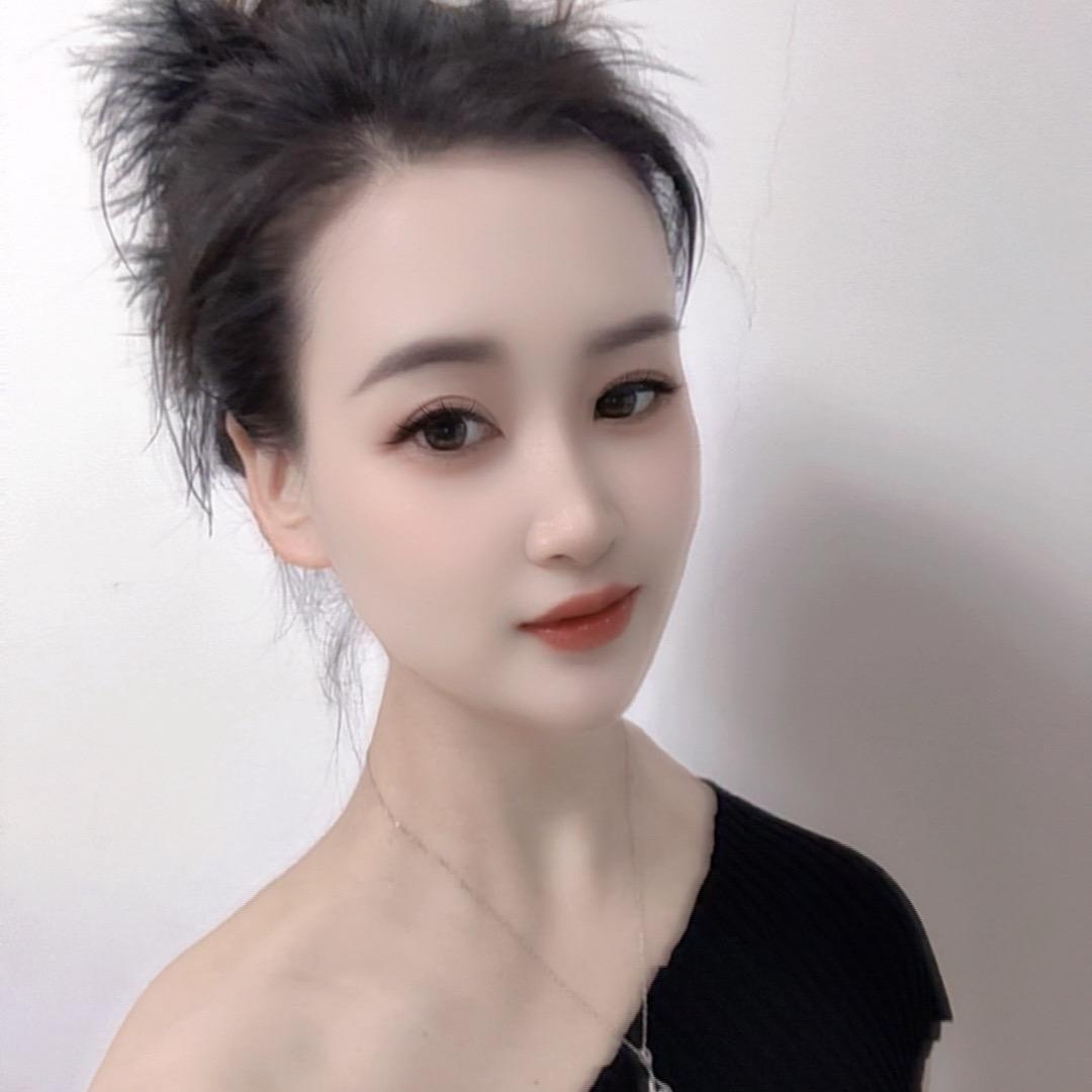 💗 莉莉