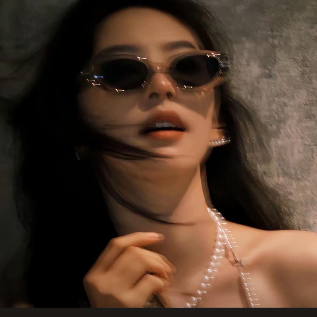 女主角