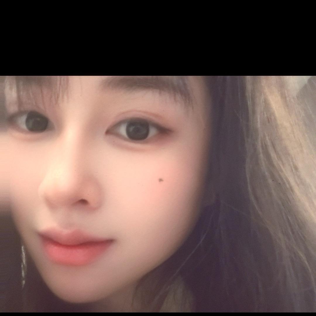 提笔落诗行