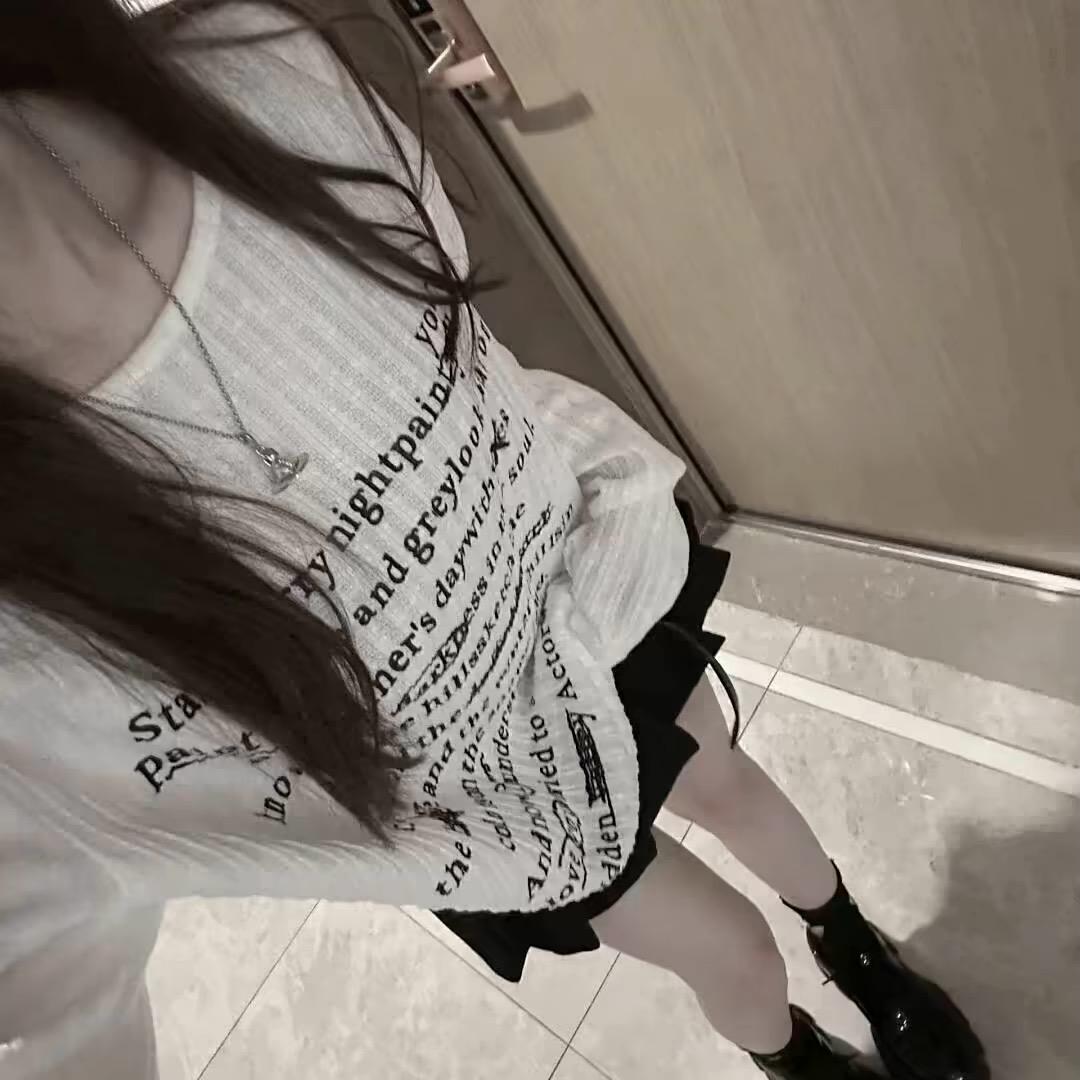 转身哽咽的只有我
