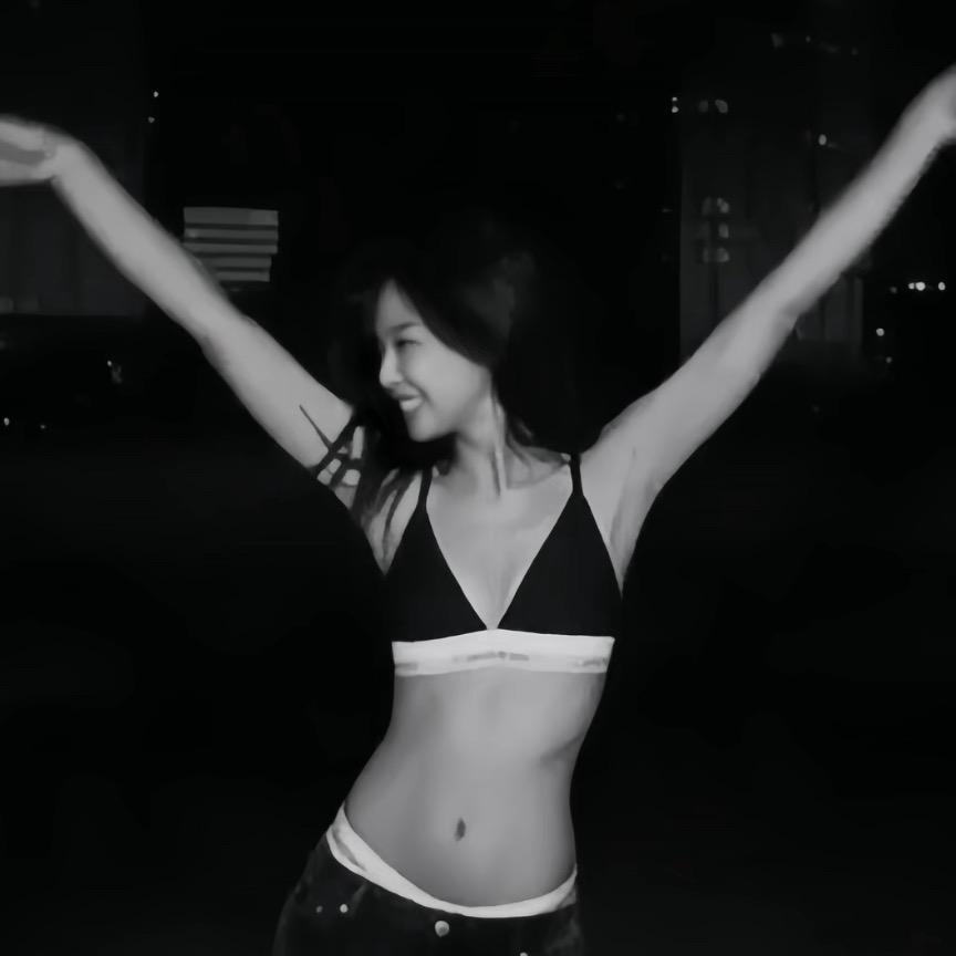 77W.