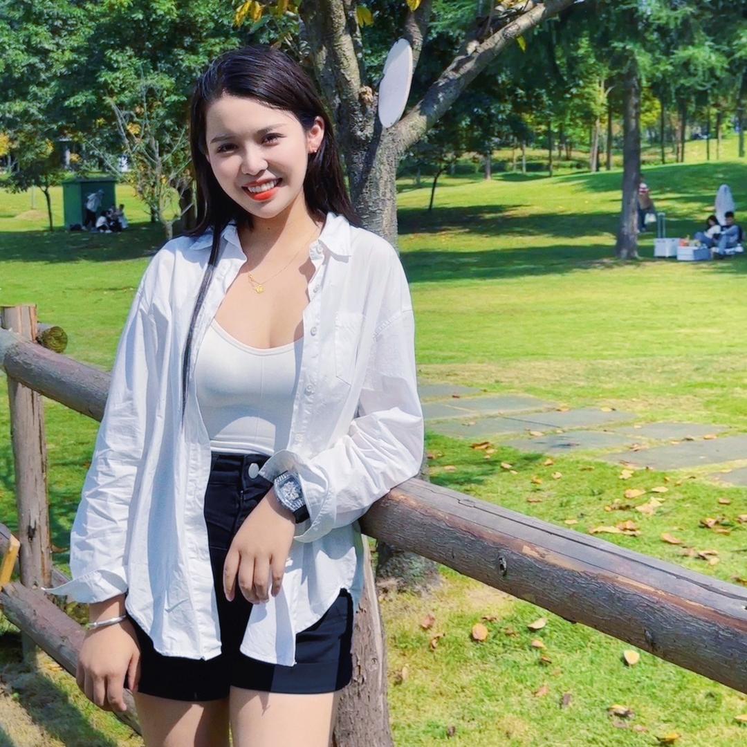 爱练臀的杨允彤
