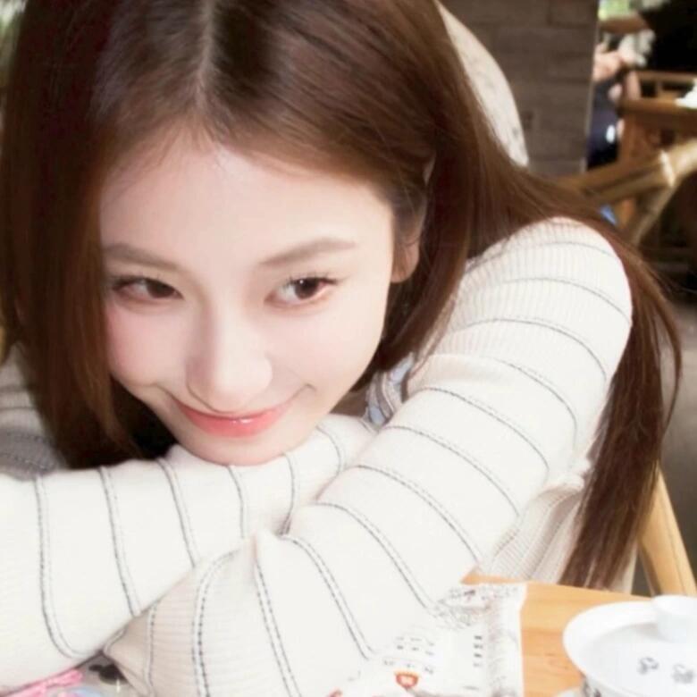 𝐴𝑢𝑟𝑜𝑟𝑎