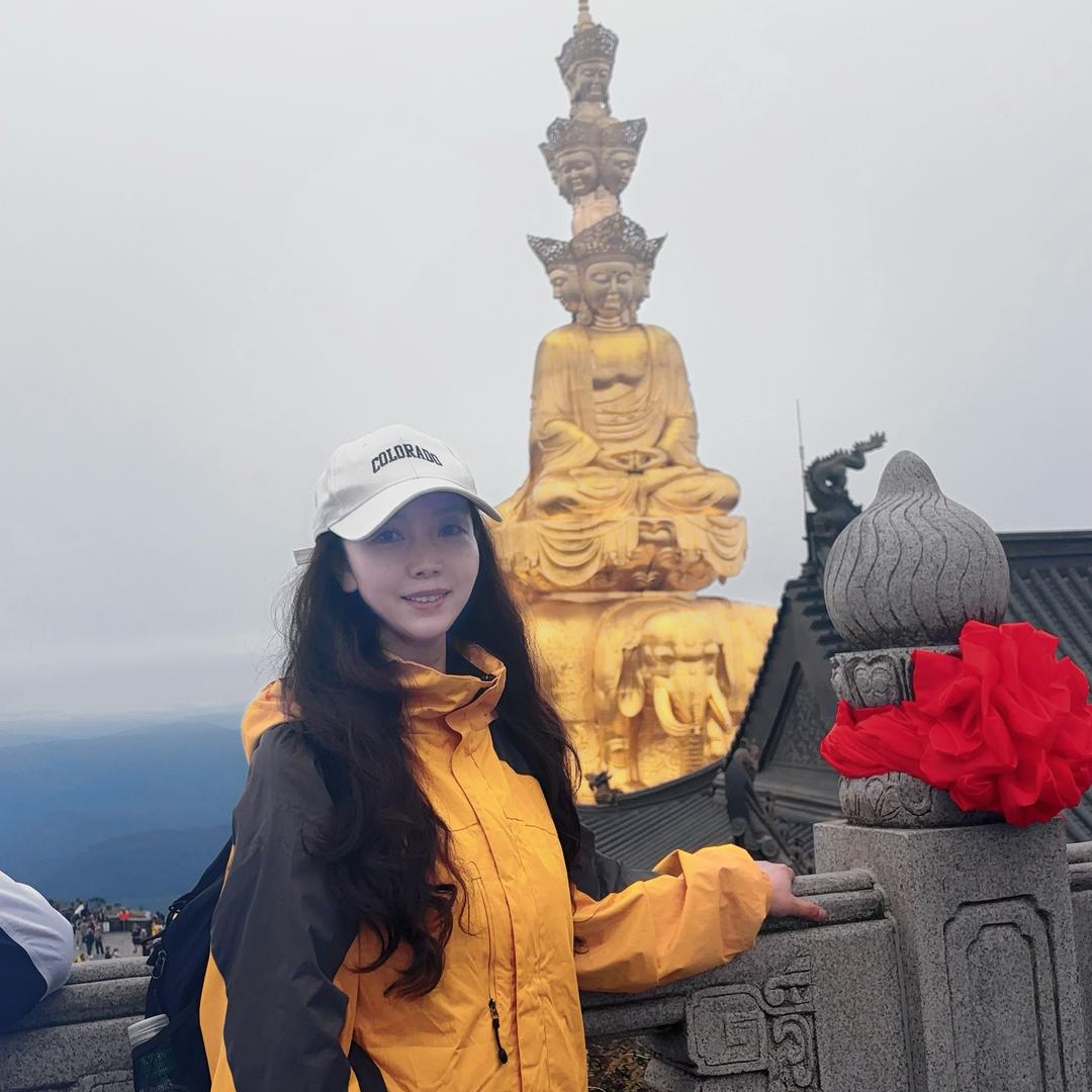 玲子🧚‍♀️💋🌹