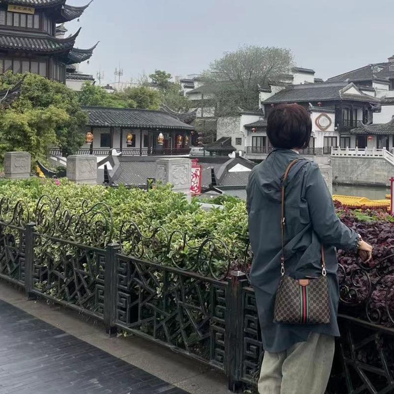 吴与伦比
