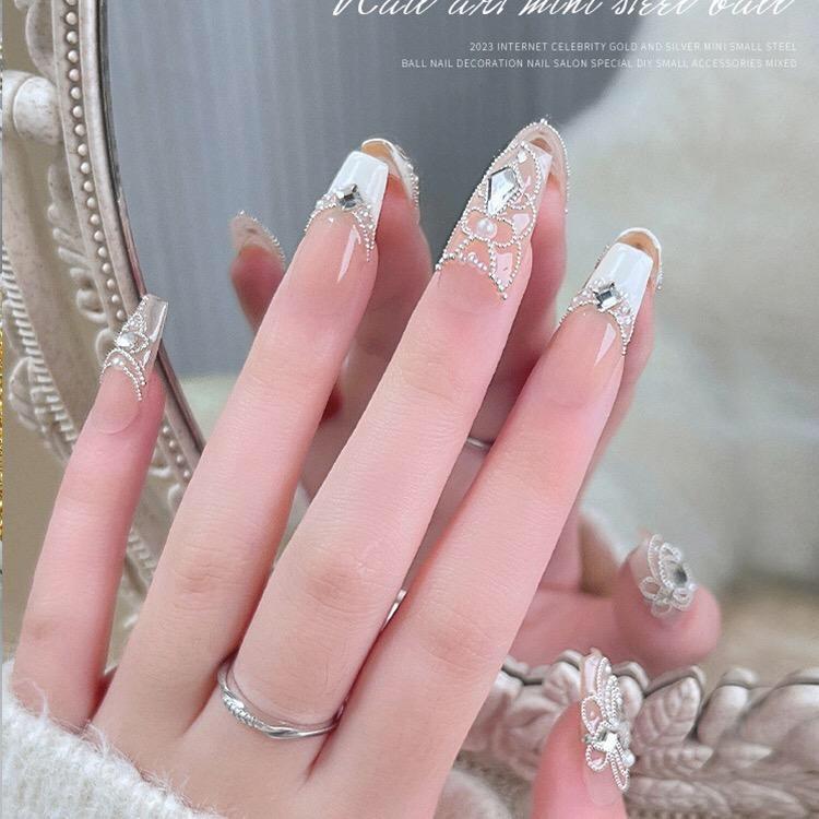 爱做美甲的倩倩