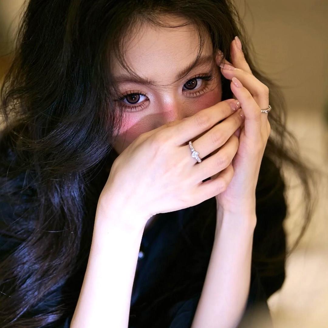 李李.（v1婚纱摄影)
