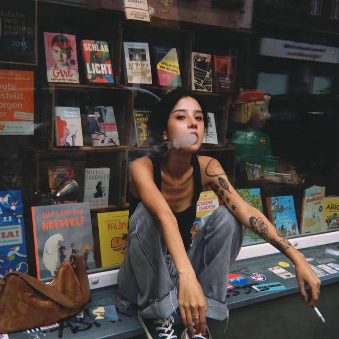 张的美.