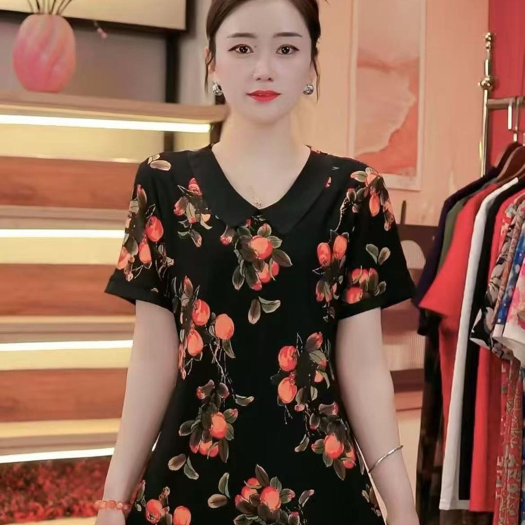 季多彩服饰店