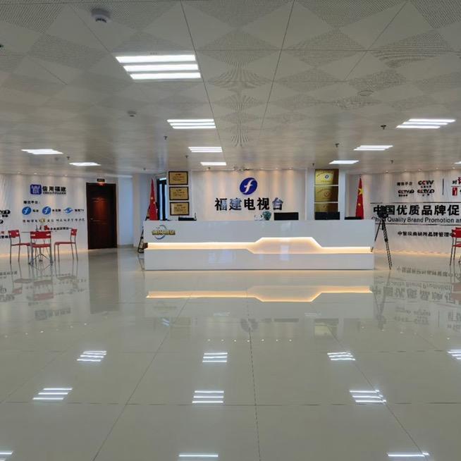 手上有钱就买房