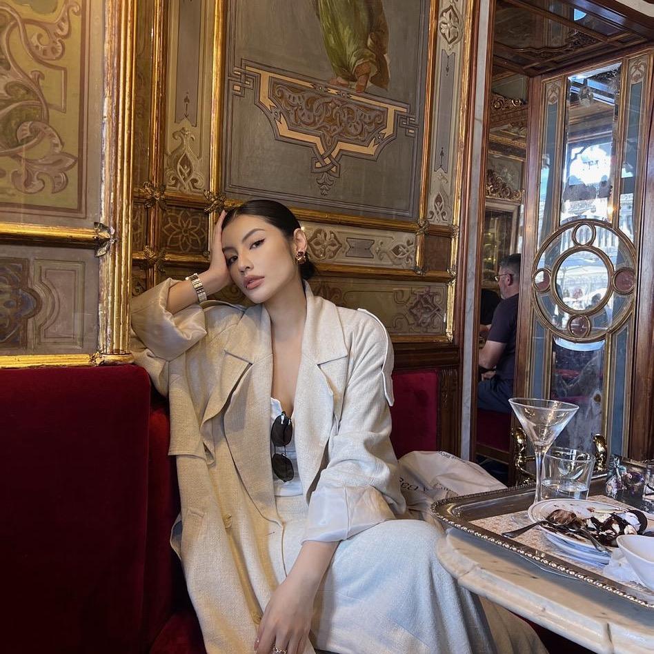 梁夜（甄选穿搭分享）