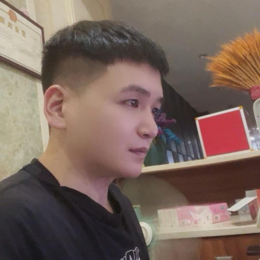 李一鹏