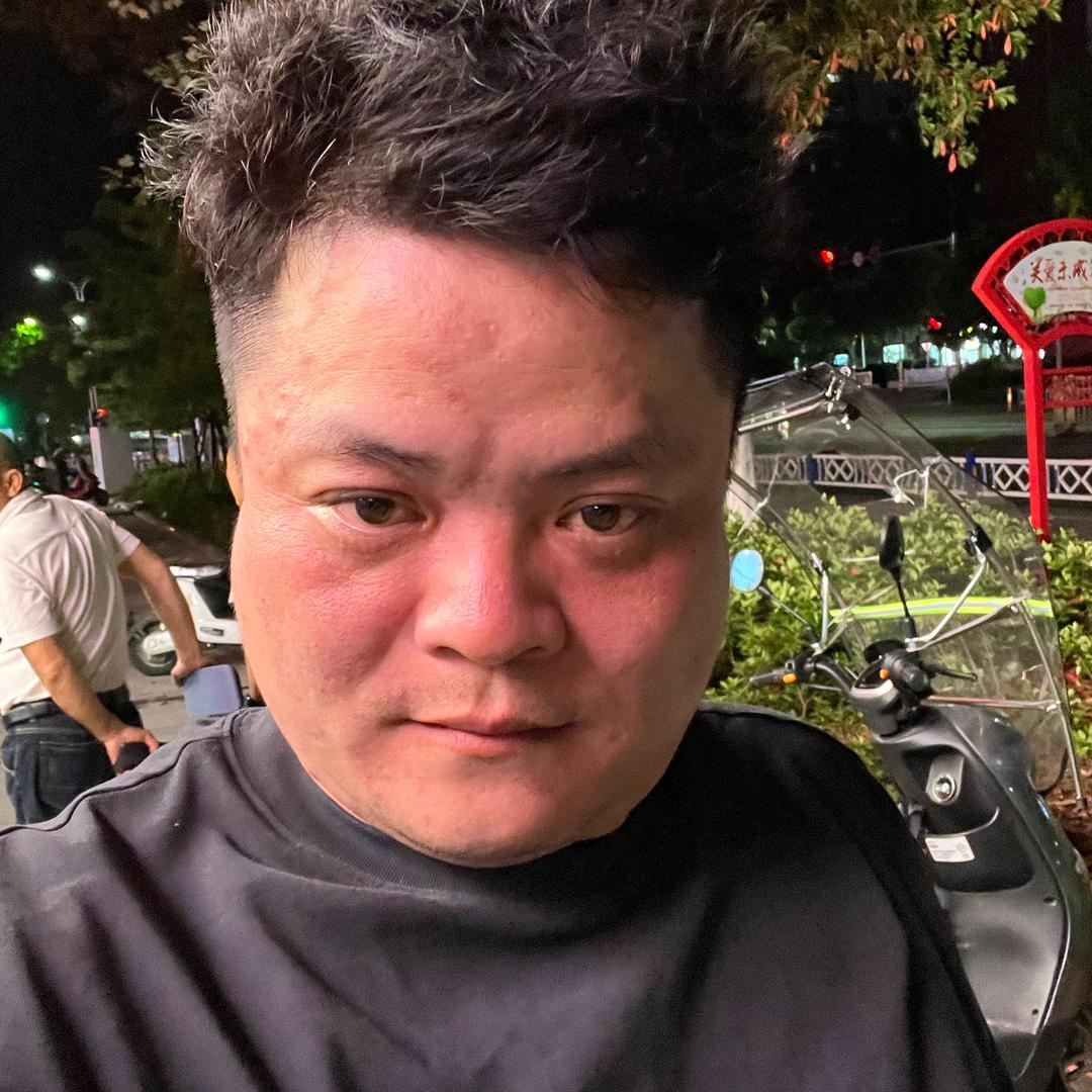 王某华倚楼听风雨