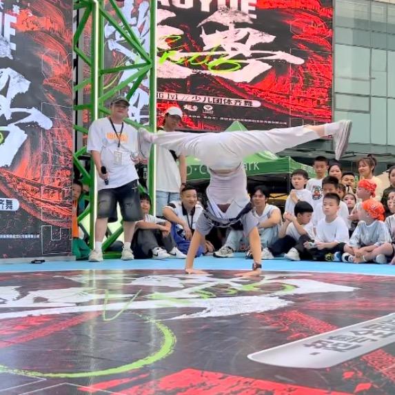 Bgirl宜瑾