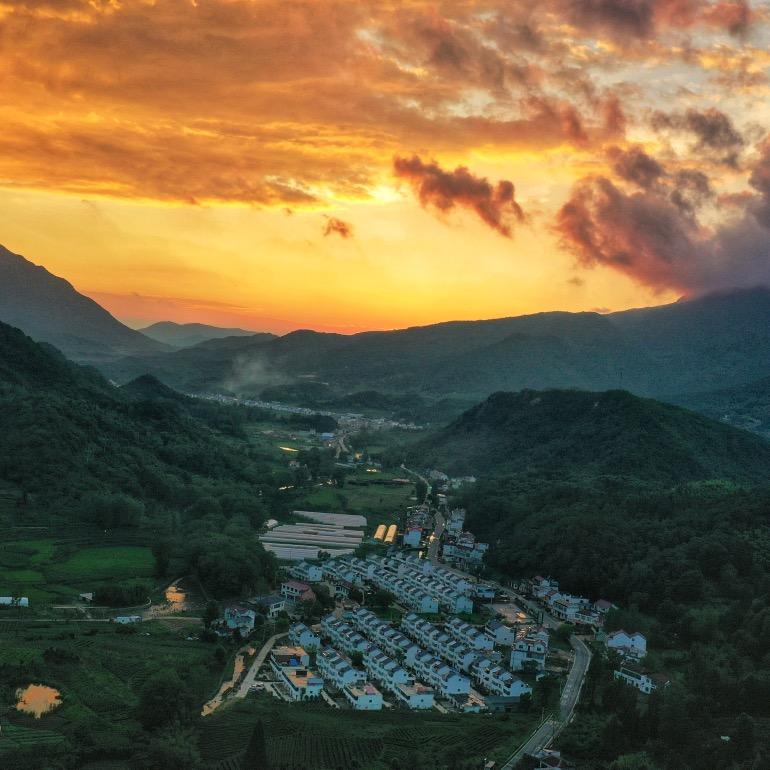 铁冲村书记