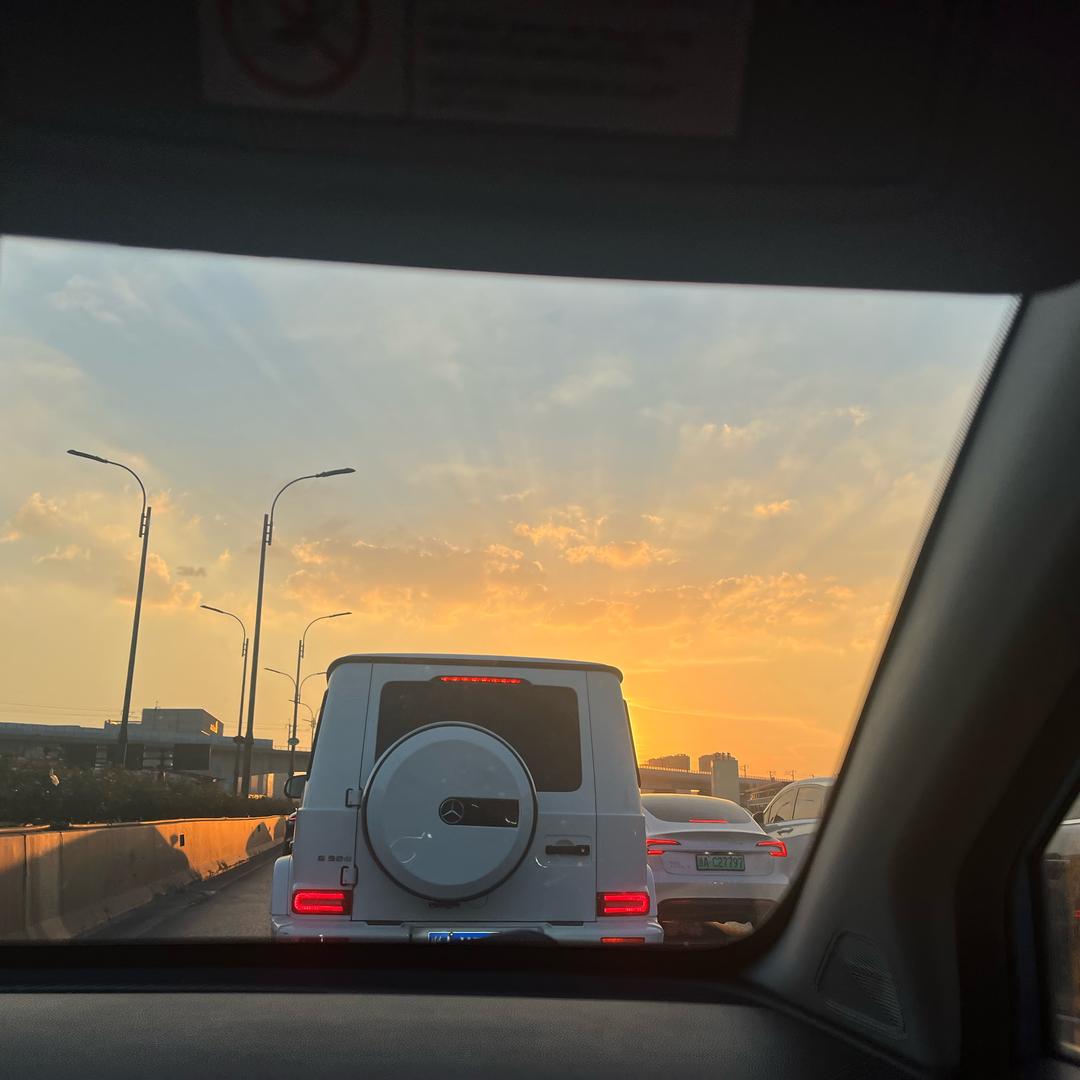 志远.