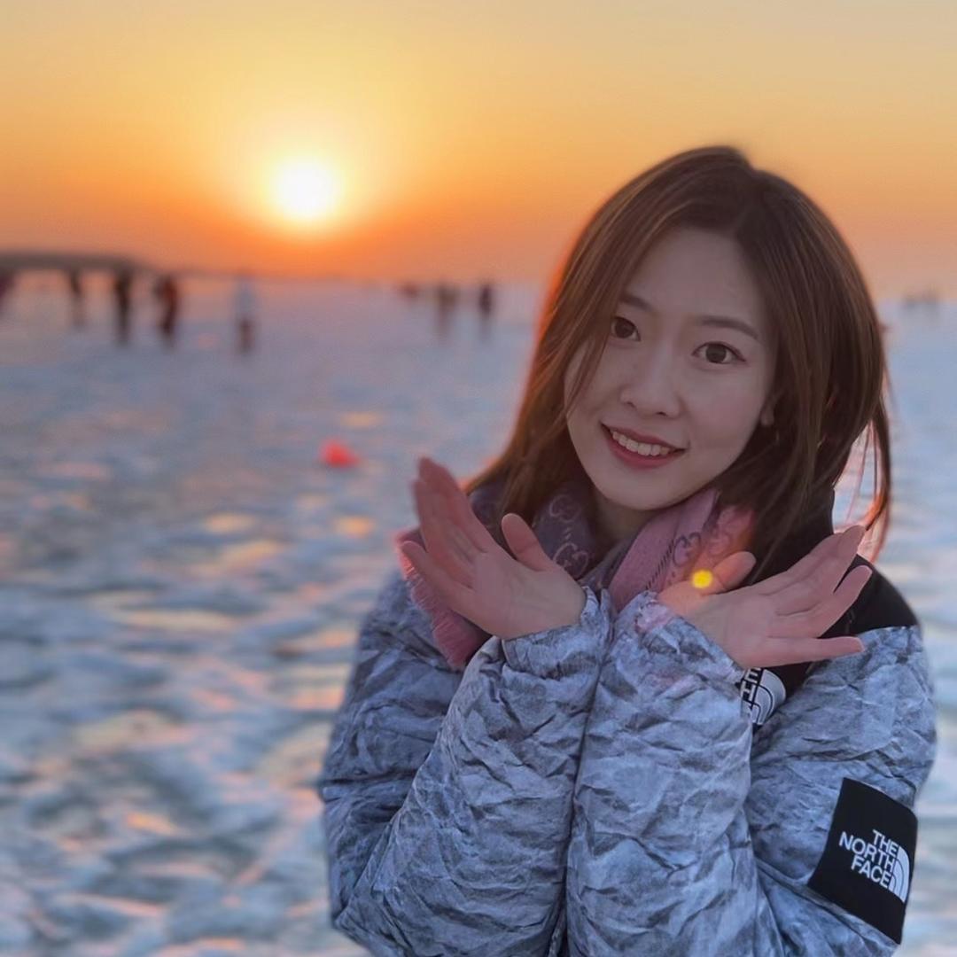 王小曼会擀饼