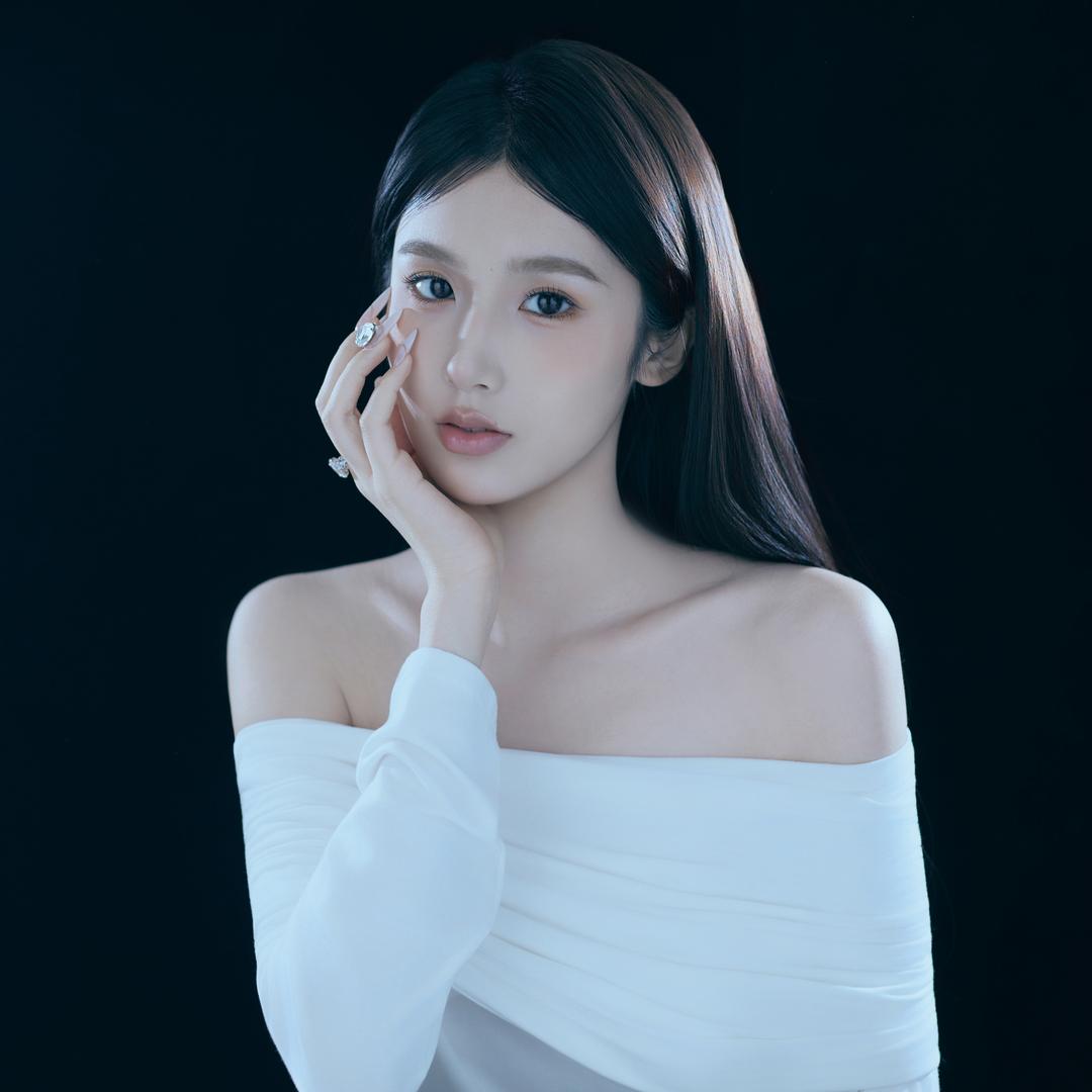 Reyna  瑞娜