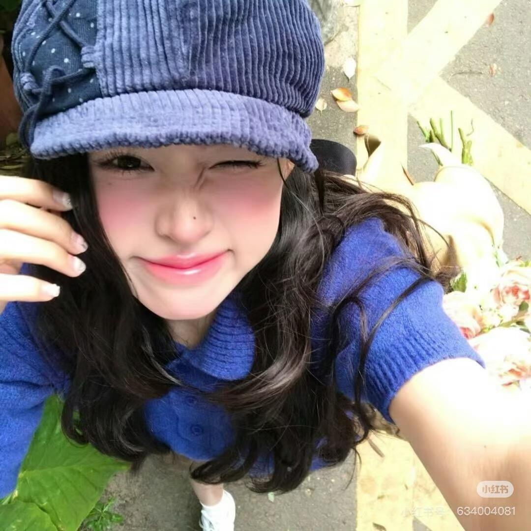 小朵（潮牌穿搭直播间）