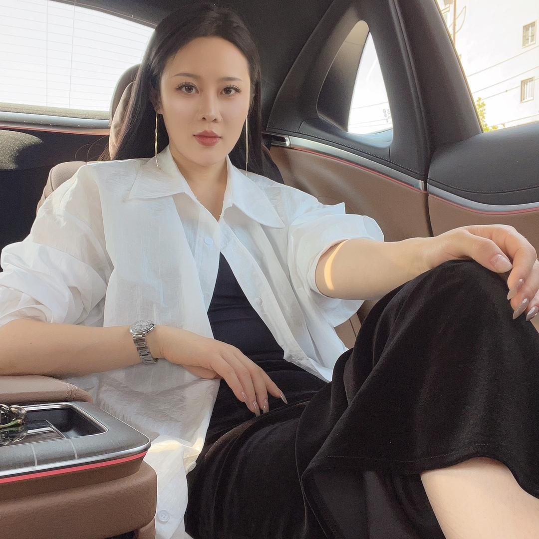 大今碗朝鲜冷面老板娘