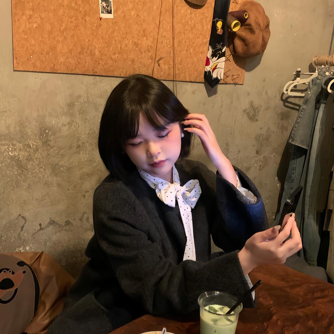肆肆_
