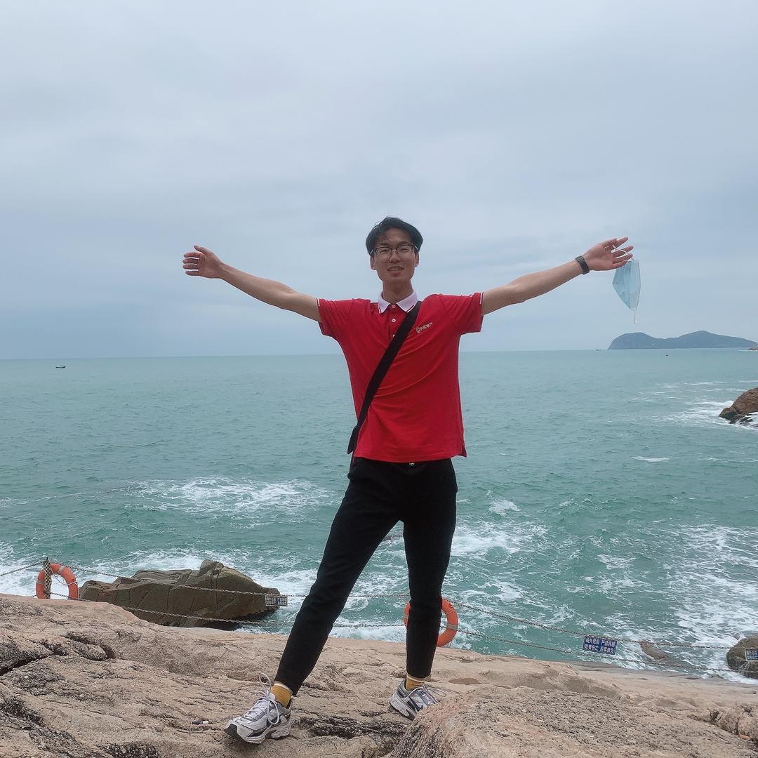 正能量小伙