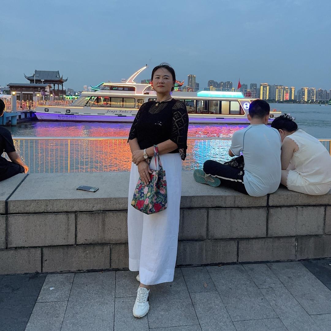 梦里依旧徘徊🌹🌹🌹限制评论中