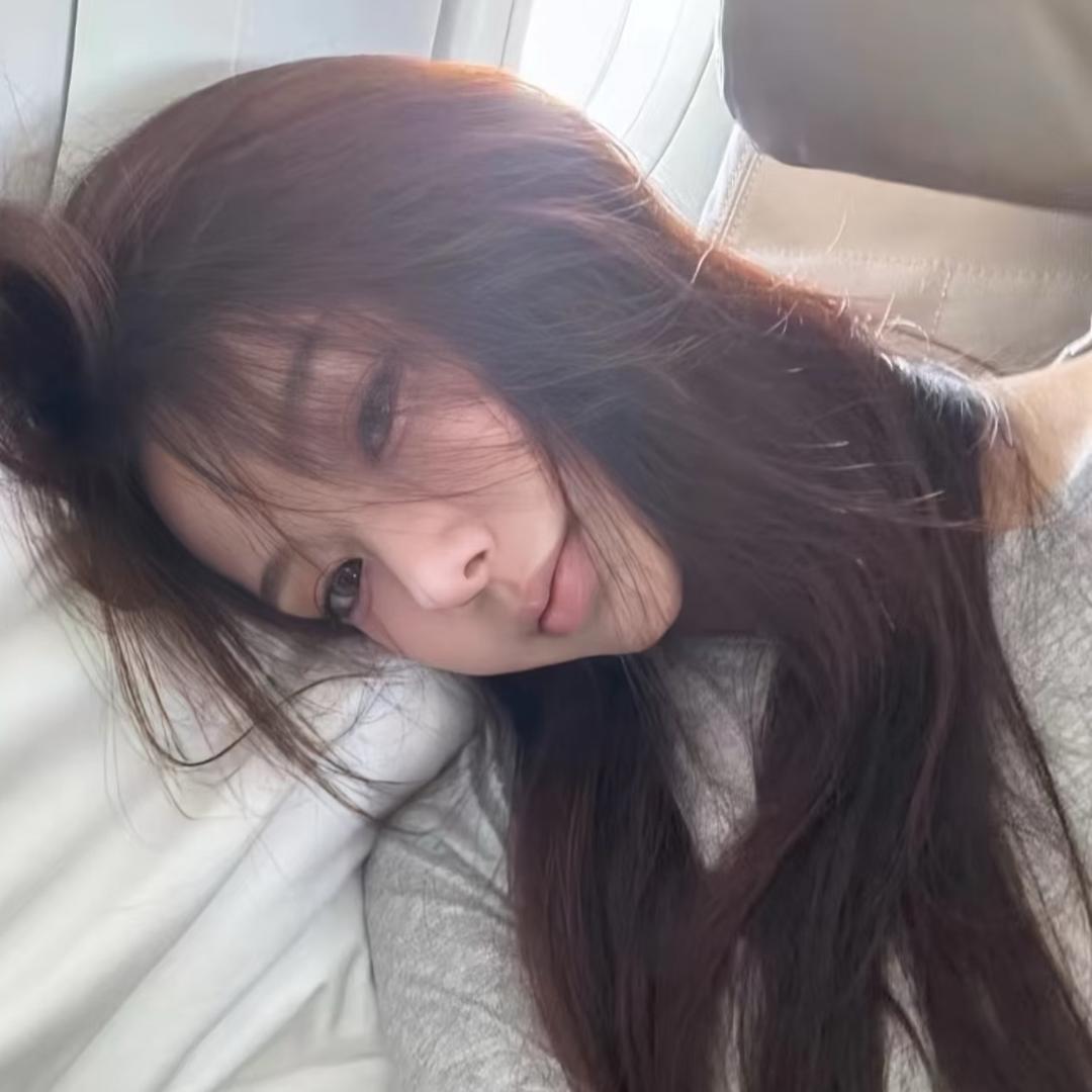 NANA.